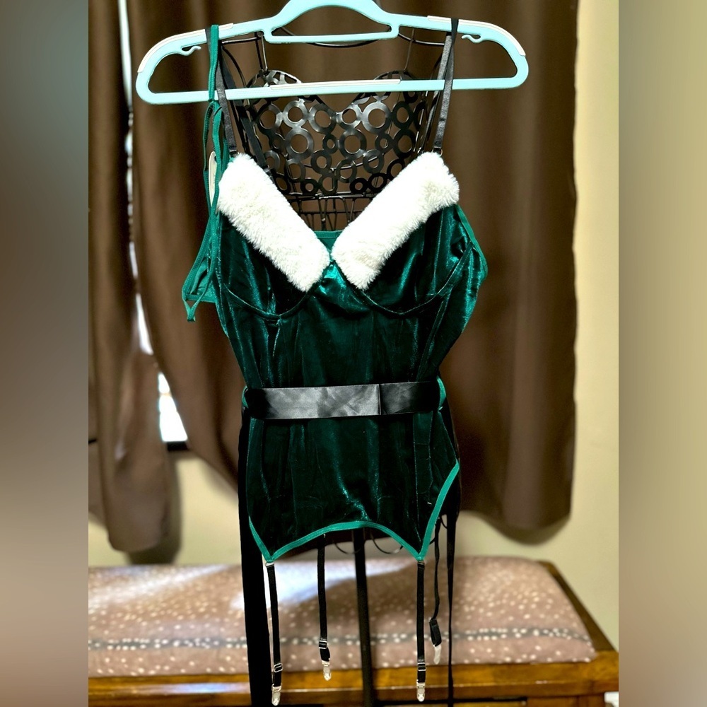 Santa Chemises Velvet Lingerie Set - Picture 1 of 4
